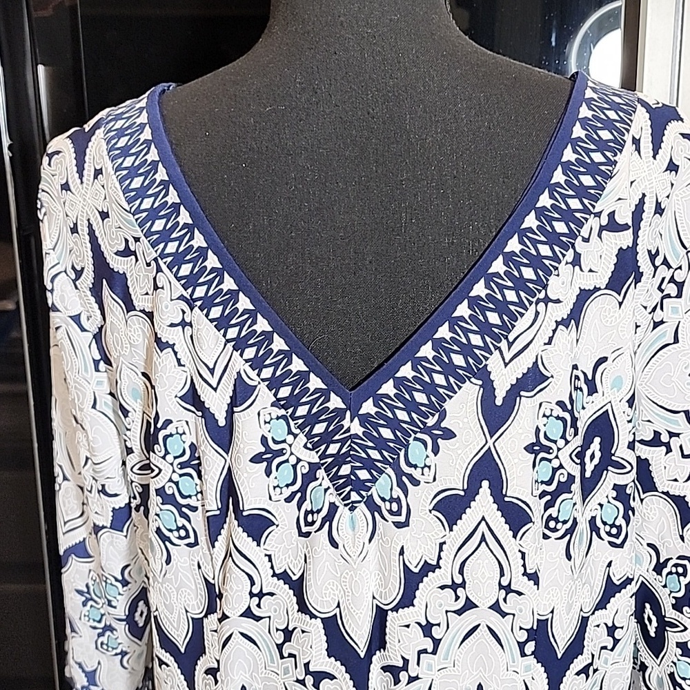 STUDIO ONE DRESS - Picture 3 of 6